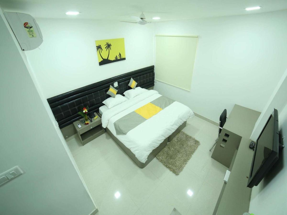 La Riviera Suites Madhapur حيدر أباد المظهر الخارجي الصورة